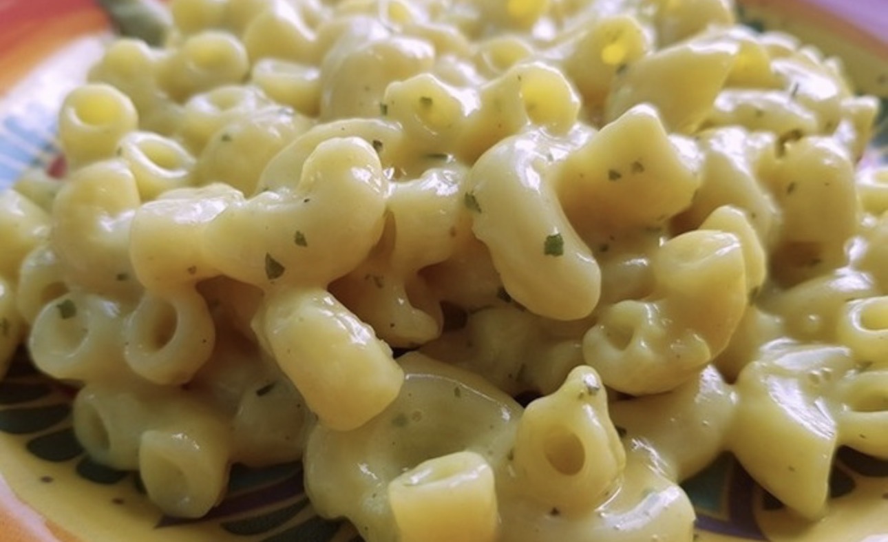_Макароны с сыром и зеленью